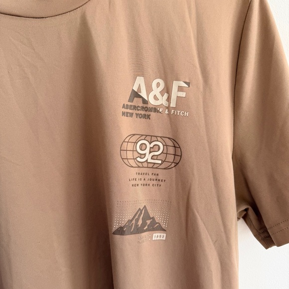 Abercrombie Kids Brown Graphic Tee Soft Quick Dry Boys Size 15/16 - Picture 4 of 8